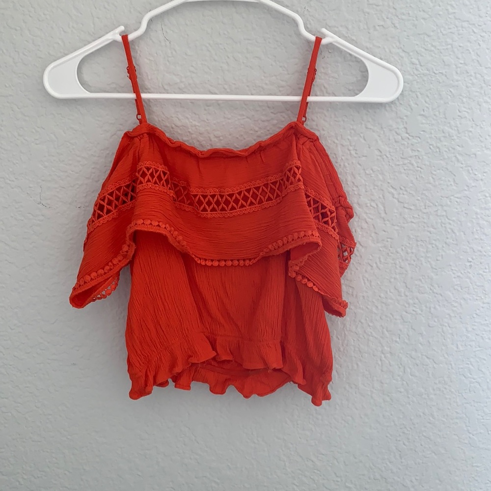 Cute crop pattern shirt off shoulder red